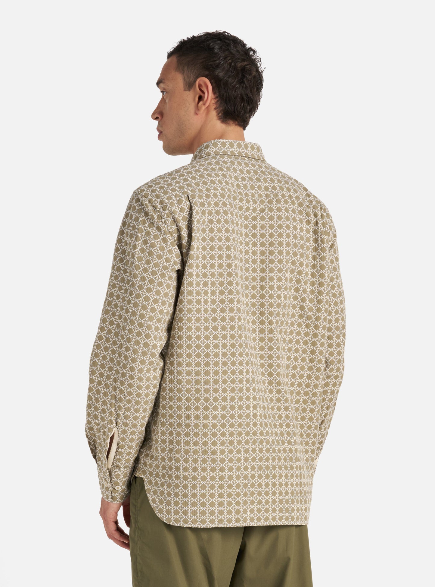 Universal Works Square Pocket Shirt in Sand/White Rhodes Cotton - M