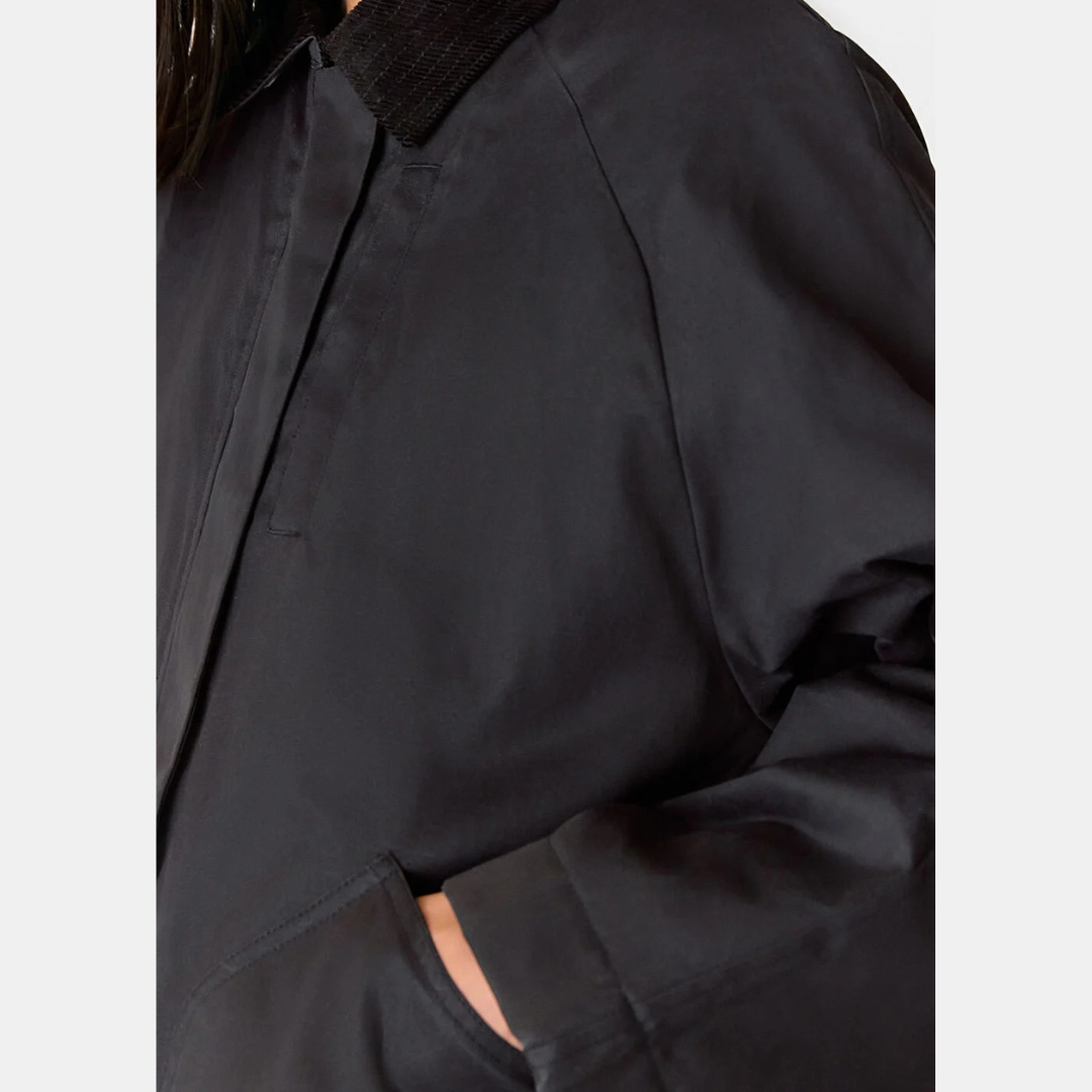 Fern Waxed Barn Jacket Black