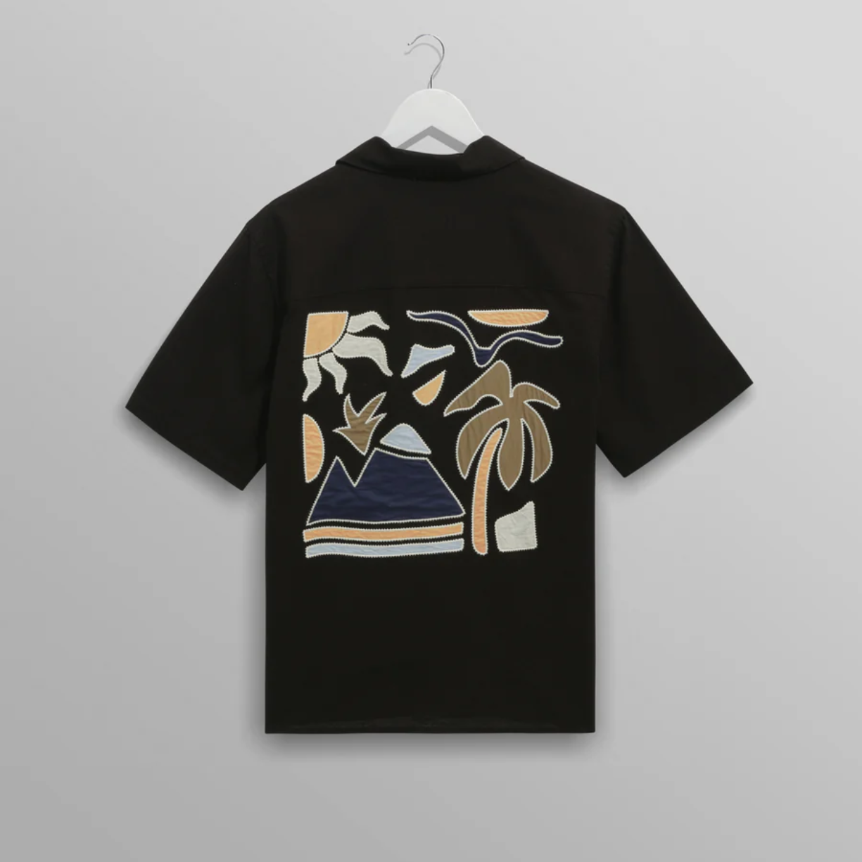 Didcot Black And Multicolour Applique Short Sleeve Shirt