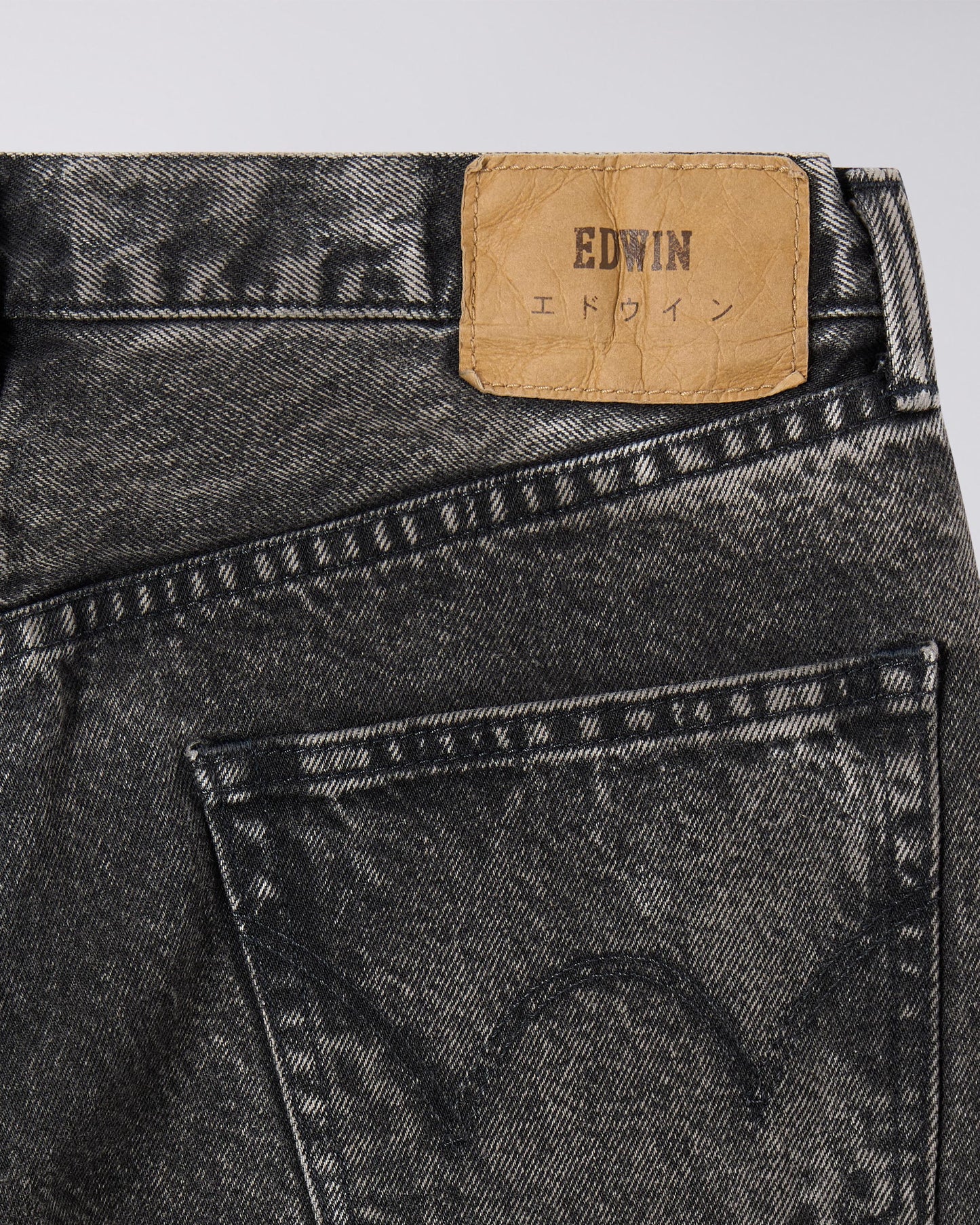 Edwin Regular Straight Kaihara Right Hand in Black Denim