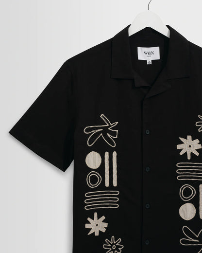 Didcot Black and Ecru Abstract Applique Short Sleeve Shirt