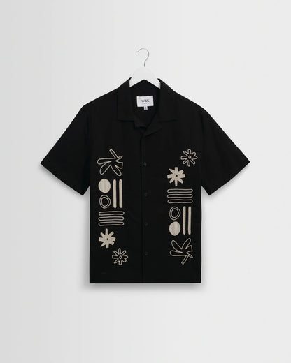 Didcot Black and Ecru Abstract Applique Short Sleeve Shirt